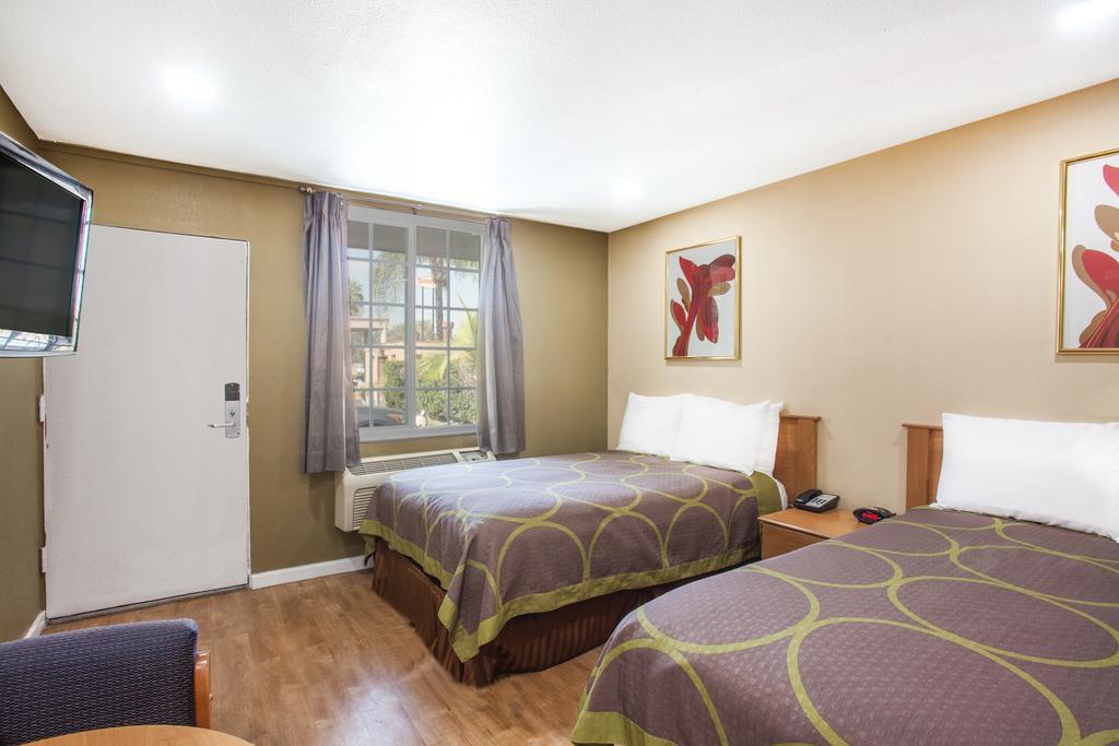 Super 8 By Wyndham Redlands/San Bernardino Motel Luaran gambar